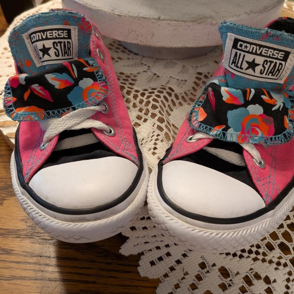 Kids‎ Converse Pink Size 2